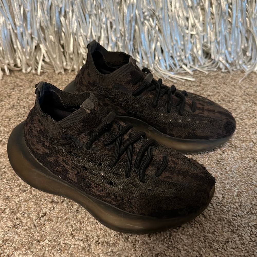 Yeezy Boost 5.5